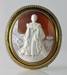 ヴィクトリア女王の戴冠式カ　シェルメオ　アンティークジュエリー